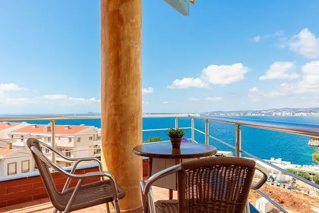 Deluxe Üç Kişilik Oda, Deniz Manzaralı