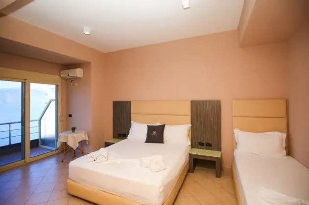 Üç Kişilik Oda, Balkon
