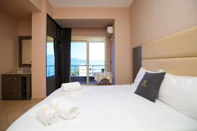 Üç Kişilik Oda, Balkon