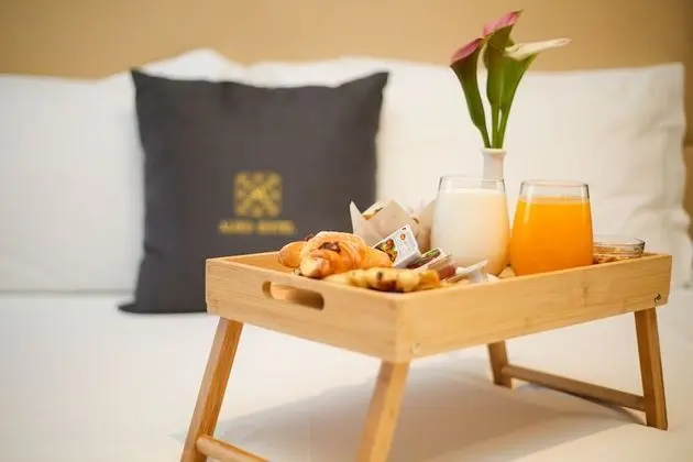 Üç Kişilik Oda, Balkon
