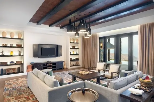 Villa (Jabal)