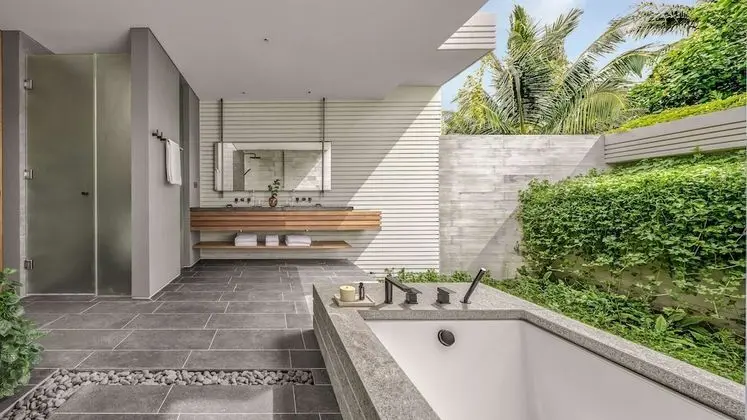 Villa (Beach)