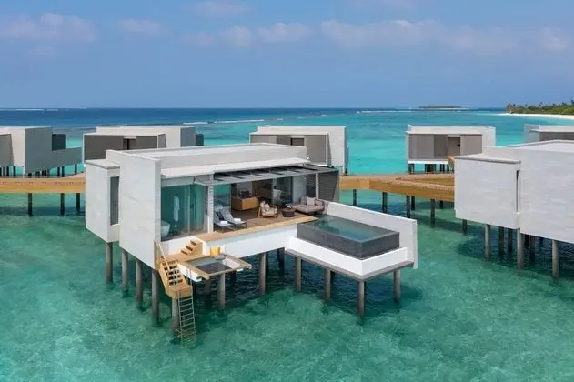 Villa (Lagoon Water)