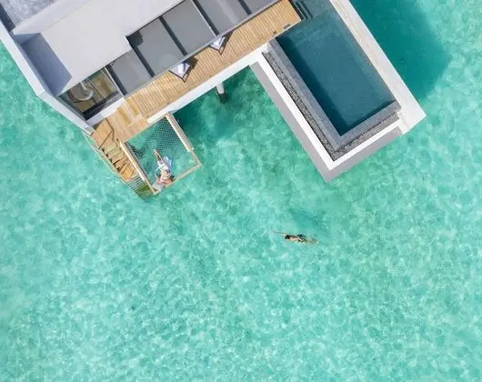 Villa (Sunset Water)