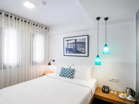 Çift Kişilik, Şehir Manzaralı