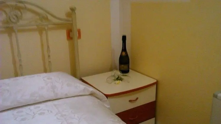 Tek Büyük Yataklı Oda