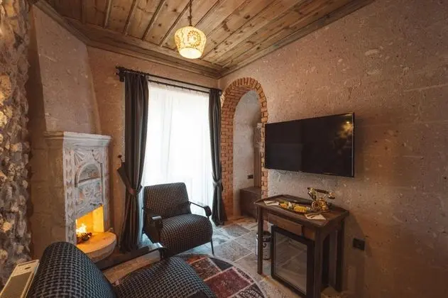 Luxury Suite, Bahçe Manzaralı, Şömineli ve Jakuzili