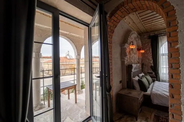 Luxury Suite, Bahçe Manzaralı, Şömineli ve Jakuzili