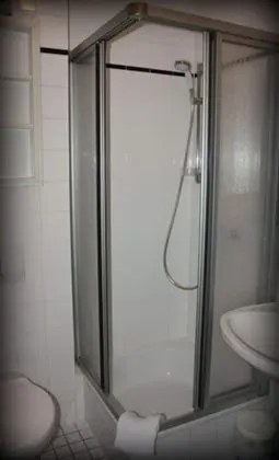 Tek Kişilik Oda, 1 Tek Kişilik Yatak