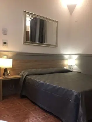 Standard Üç Kişilik Oda