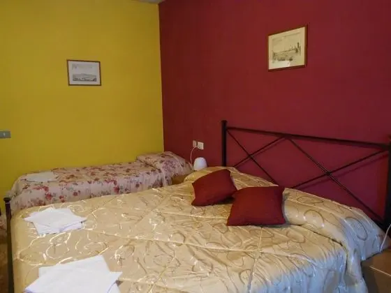 Üç Kişilik Oda, Ortak Banyo