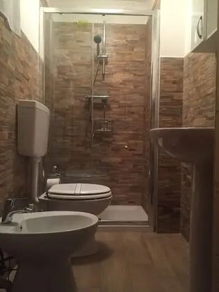 Üç Kişilik Oda, Özel Banyo
