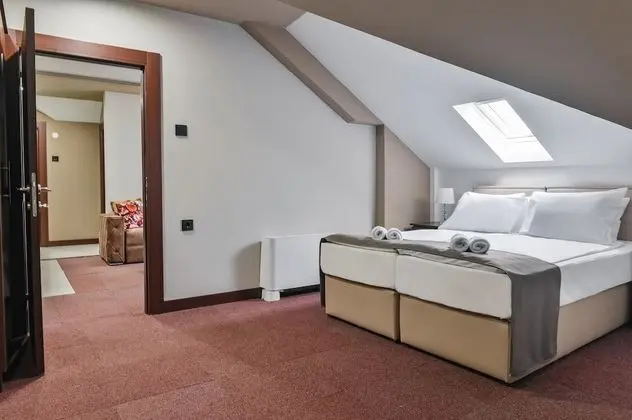 Royal Apart Daire