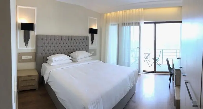 Standart Oda, Deniz Manzaralı, Balkonlu