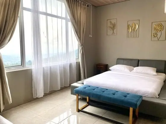 Deluxe Oda, Dağ Yamacı