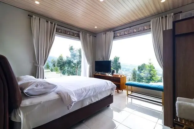 Deluxe Tek Büyük Yataklı Oda, Dağ Manzaralı