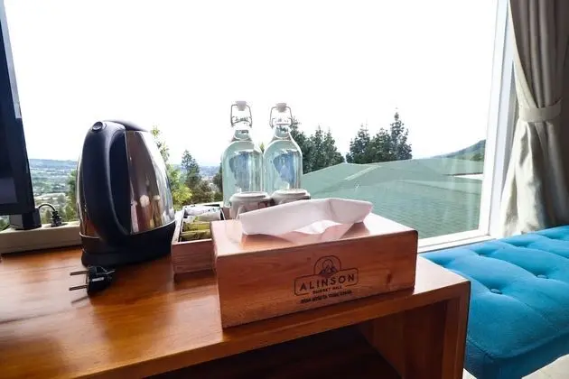 Deluxe Tek Büyük Yataklı Oda, Dağ Manzaralı