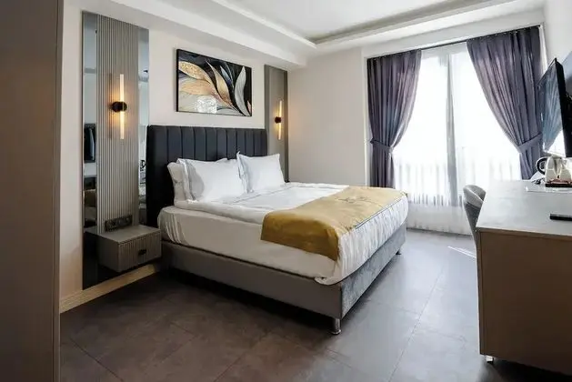Şehir manzaralı Standart çift kişilik oda