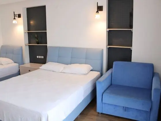 Deluxe 3 Kişilik Verandalı Oda