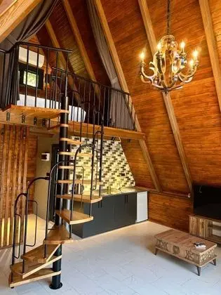 Bungalow, Dağ veya Havuz Manzaralı, Isıtmalı Özel Havuzlu