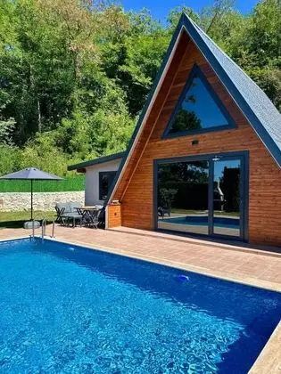 Bungalow, Dağ veya Havuz Manzaralı, Isıtmalı Özel Havuzlu
