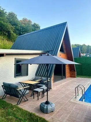 Bungalow, Dağ veya Havuz Manzaralı, Isıtmalı Özel Havuzlu