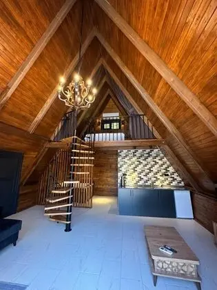 Bungalow, Dağ veya Havuz Manzaralı, Isıtmalı Özel Havuzlu