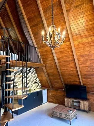 Bungalow, Dağ veya Havuz Manzaralı, Isıtmalı Özel Havuzlu
