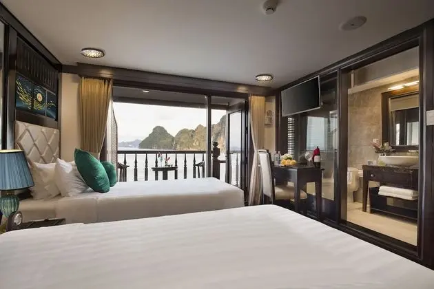 Senior Suite Private Balcony & Jacuzzi (Double/Twin)