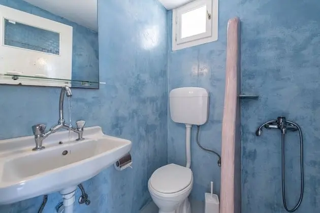 Economy Tek Büyük Yataklı Oda