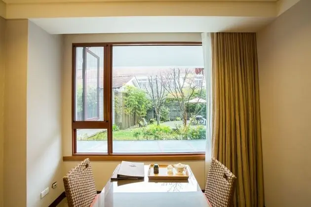 Deluxe Tek Büyük Yataklı Oda, Şömine (Modern Building)