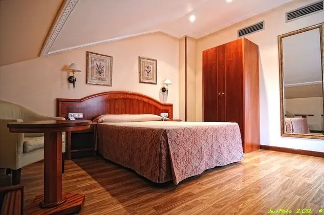 Tek Büyük Yataklı Oda