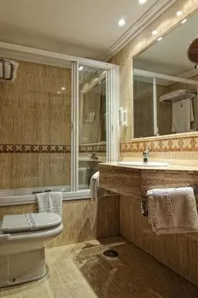 Tek Büyük Yataklı Oda