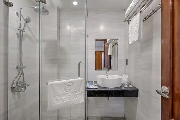 Deluxe Üç Kişilik Oda, Şehir Manzaralı