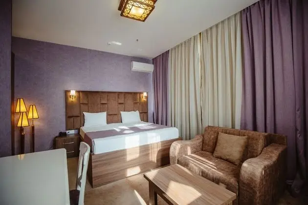 Deluxe Tek Büyük Yataklı Oda