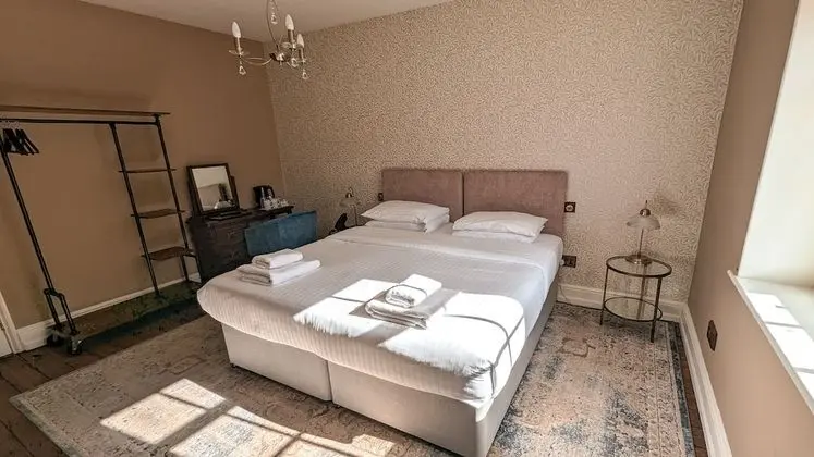 Standard Tek Büyük veya İki Ayrı Yataklı Oda, Bahçe Manzaralı