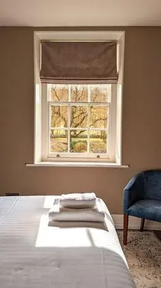 Standard Tek Büyük veya İki Ayrı Yataklı Oda, Bahçe Manzaralı