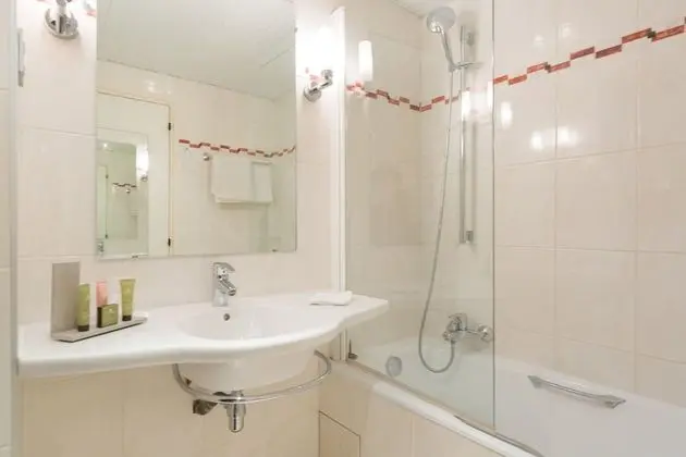 8-chambre triple