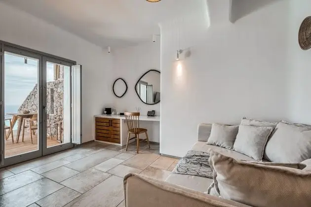 Signature Süit, Kişiye Özel Havuzlu, Deniz Manzaralı