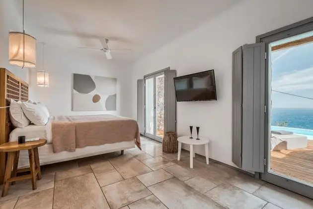 Signature Süit, Kişiye Özel Havuzlu, Deniz Manzaralı