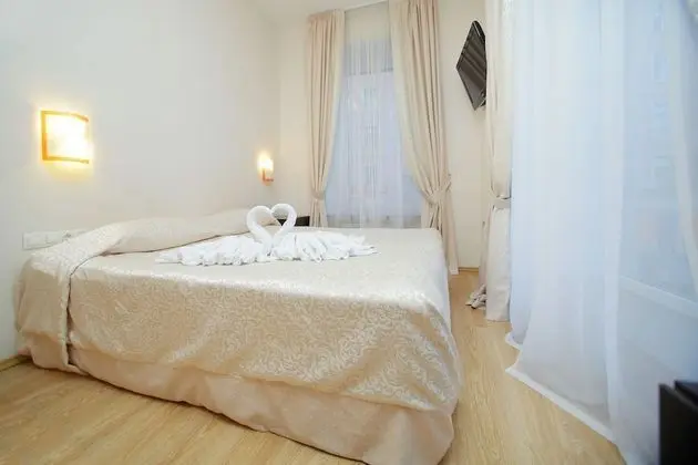 Standard Tek Büyük veya İki Ayrı Yataklı Oda