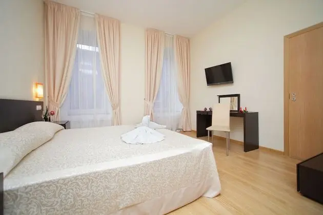 Superior Tek Büyük veya İki Ayrı Yataklı Oda
