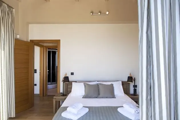 Villa (Melia)
