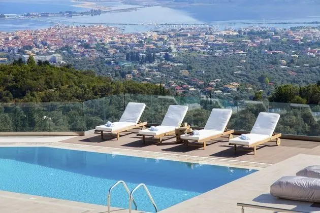 Villa (Melia)