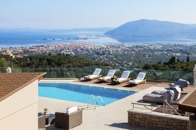 Villa (Melia)
