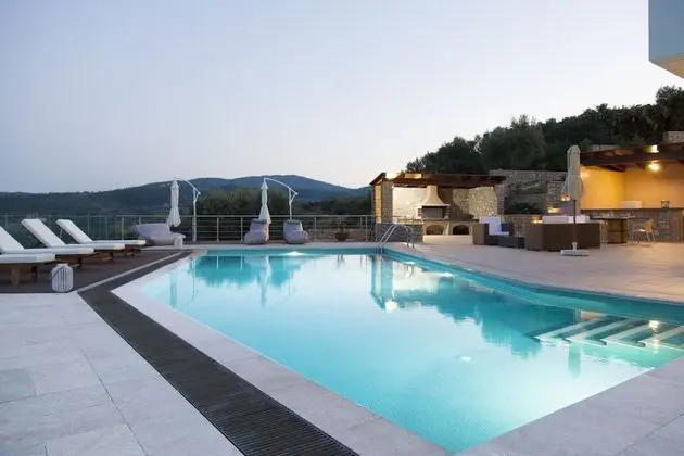 Villa (Melia)