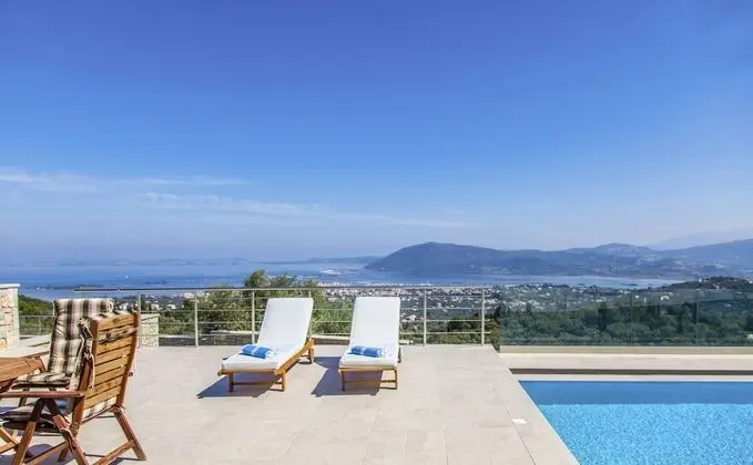 Villa (Melia)