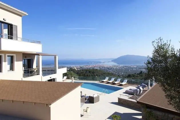Villa (Melia)