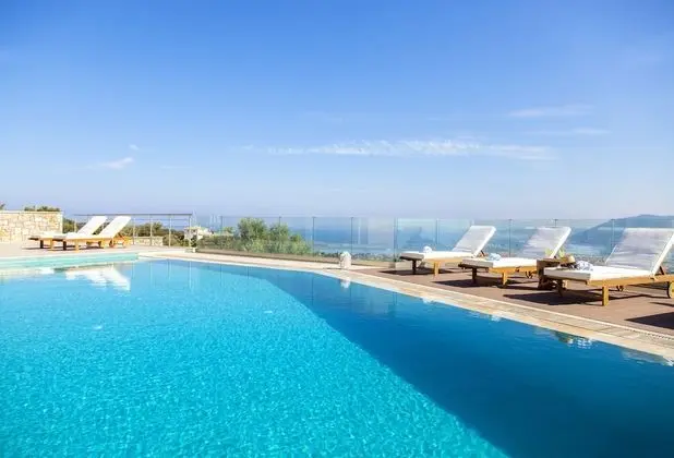 Villa (Melia)