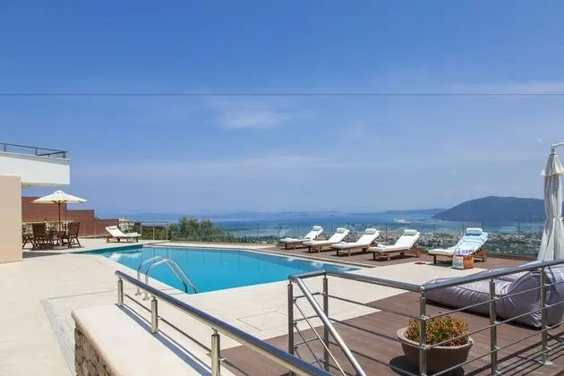 Villa (Melia)